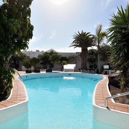 Black Stones Share Pool! Appartement Puerto del Carmen (Lanzarote)
